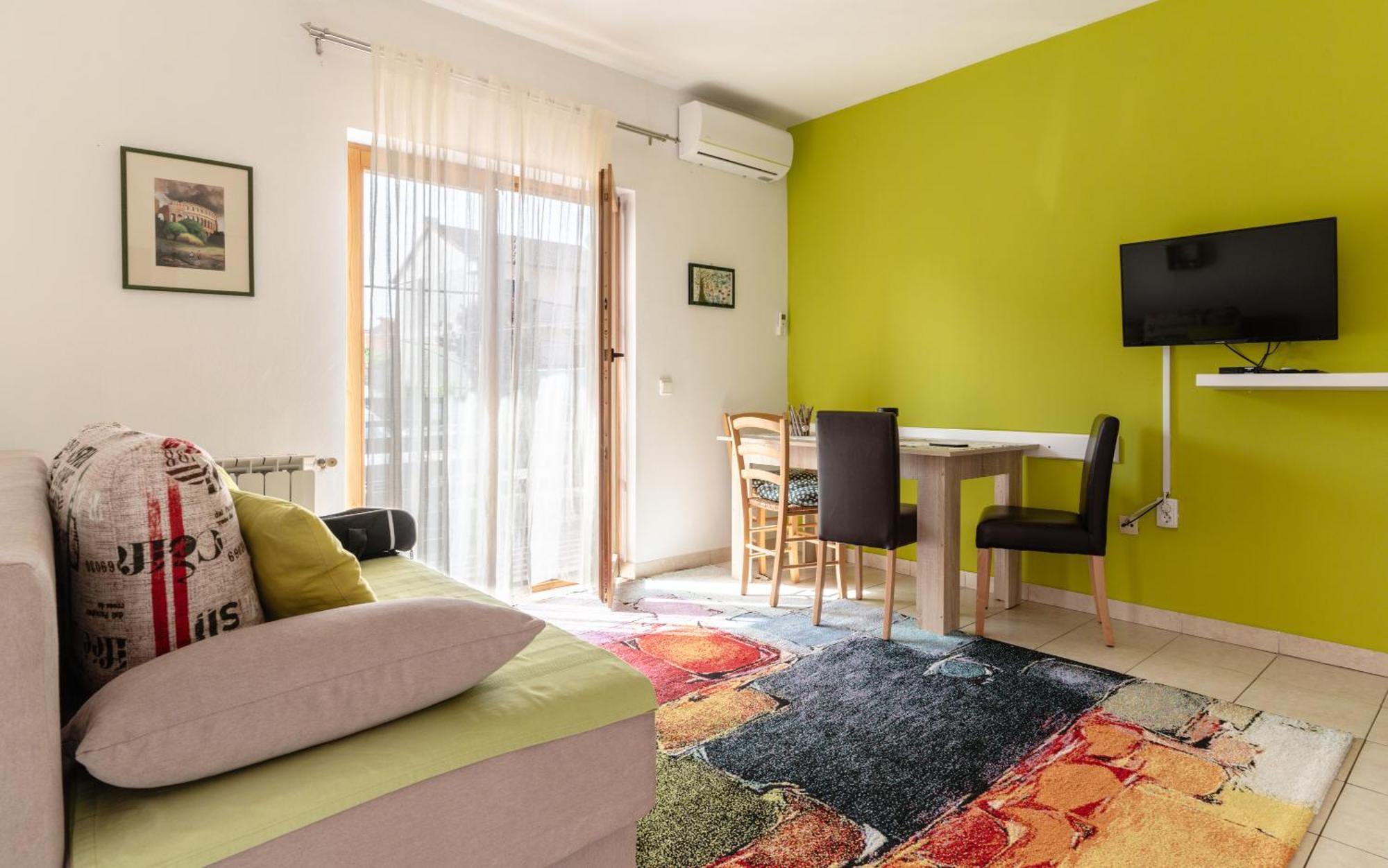 Sunny Apartment Valbandon Fažana Esterno foto