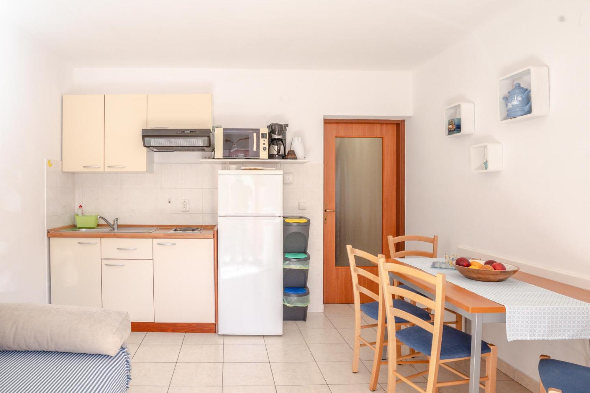 Sunny Apartment Valbandon Fažana Esterno foto