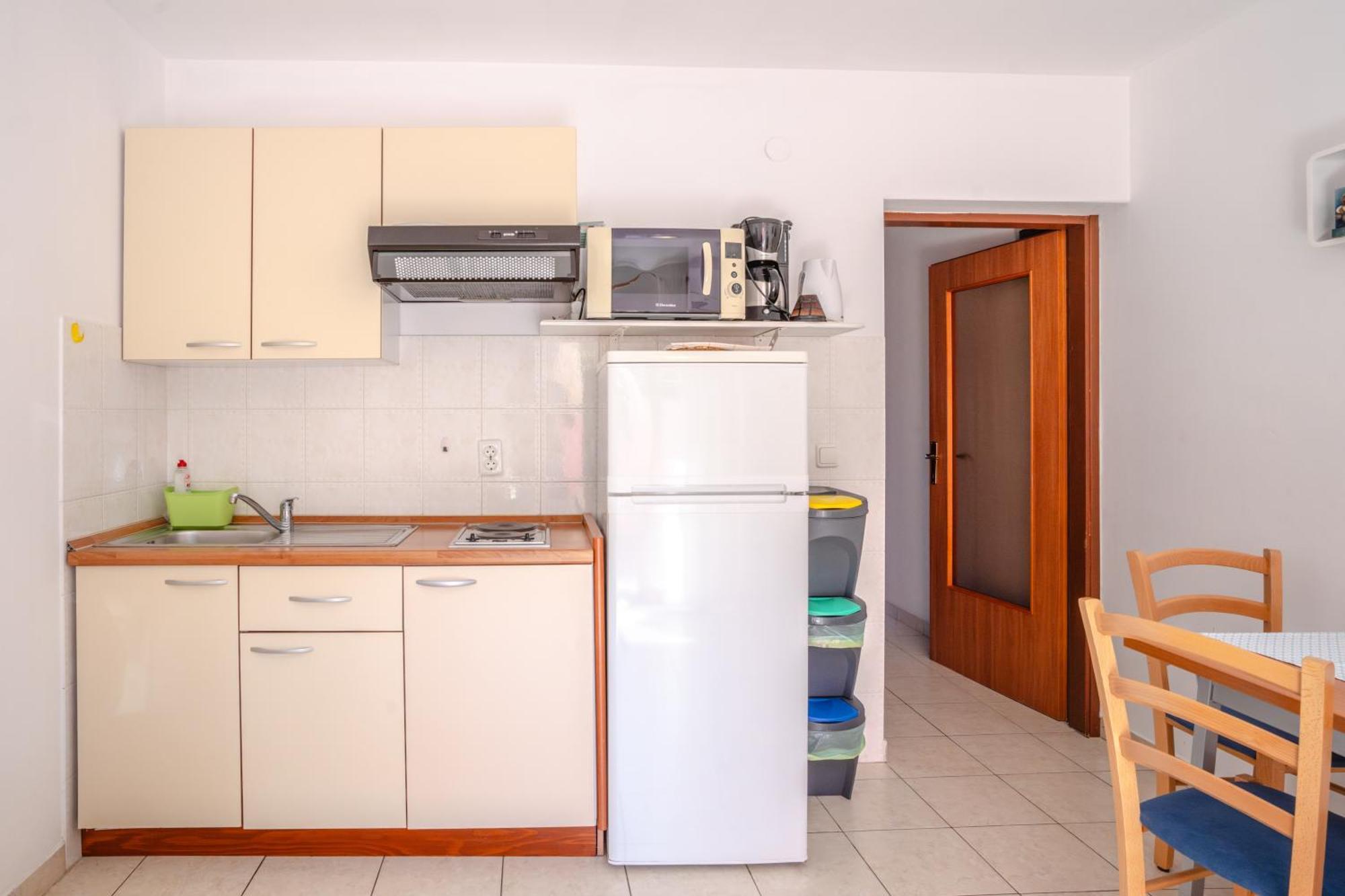 Sunny Apartment Valbandon Fažana Esterno foto